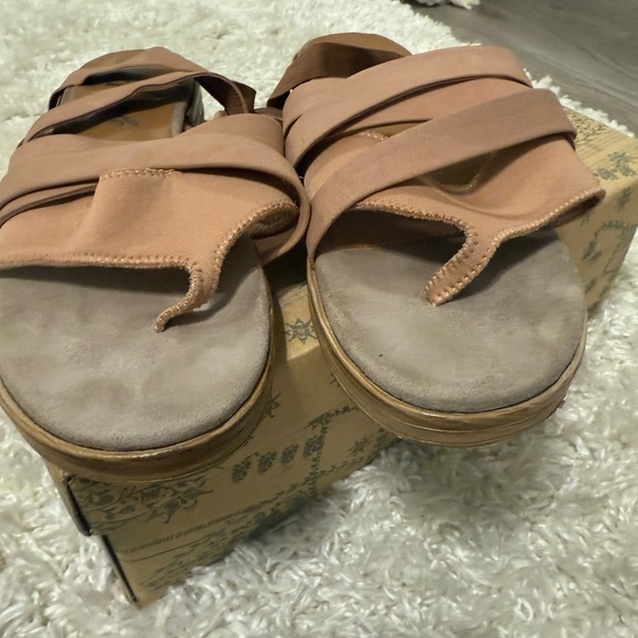 Free People Peach Sandals - Picture 5 of 7